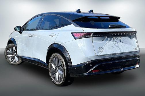 2025 Nissan ARIYA PLATINUM+