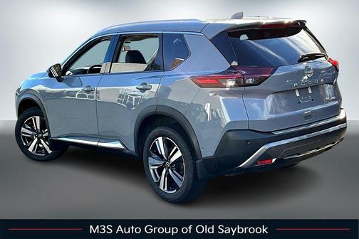 Boulder Gray Pearl 2023 Nissan Rogue SL