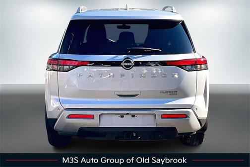 2023 Nissan Pathfinder Platinum 4WD
