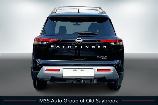 2025 Nissan Pathfinder Platinum 4WD