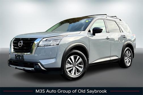 2022 Nissan Pathfinder SL 4WD