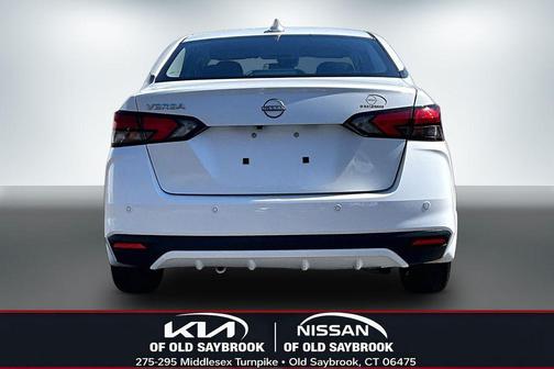 Aspen White Tricoat 2025 Nissan Versa 1.6 SV