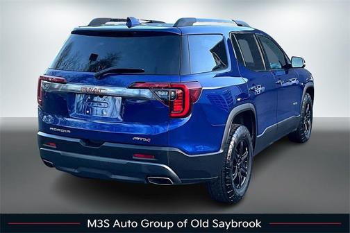 2023 GMC Acadia AWD AT4