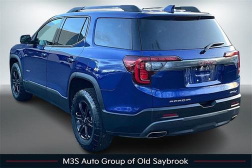 2023 GMC Acadia AWD AT4
