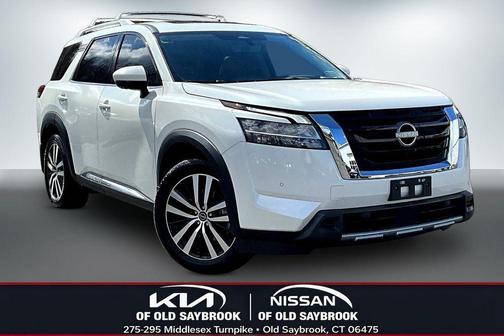 Pearl White Tricoat 2023 Nissan Pathfinder Platinum 4WD