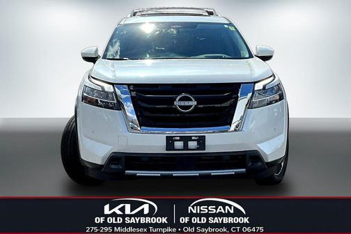Pearl White Tricoat 2023 Nissan Pathfinder Platinum 4WD