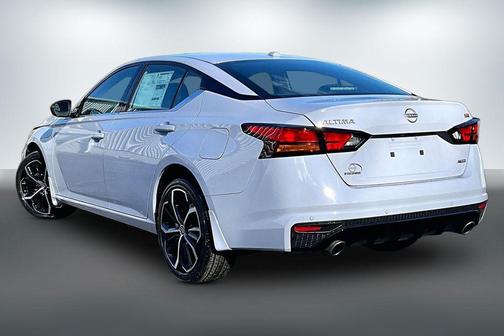 2025 Nissan Altima SR AWD