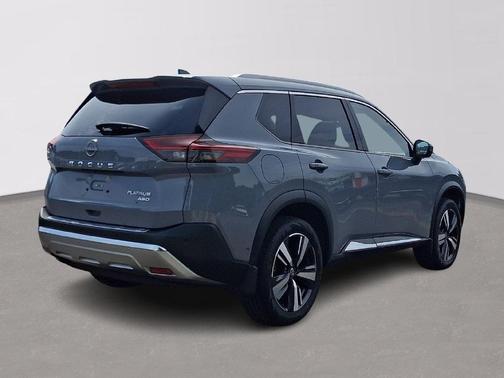 Boulder Gray Pearl 2023 Nissan Rogue Platinum