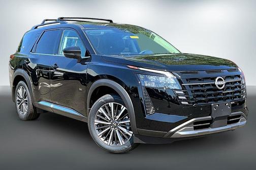 Super Black 2026 Nissan Pathfinder Platinum