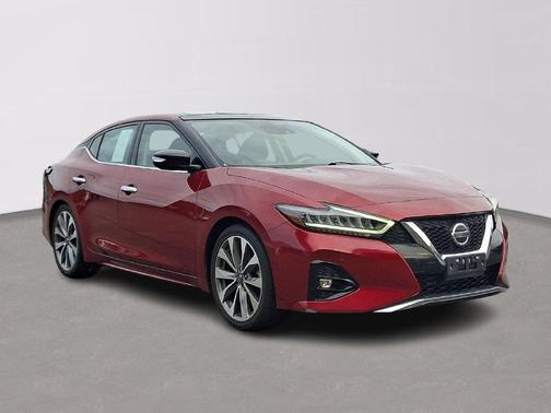 Scarlet Ember Pearl Metallic Tinted CC 2022 Nissan Maxima 3.5 Platinum