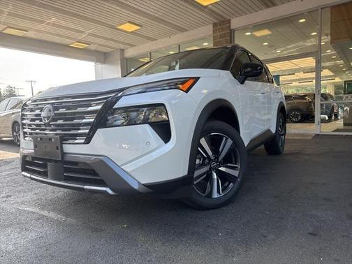 2025 Nissan Rogue SL