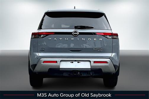 2022 Nissan Pathfinder Platinum 4WD