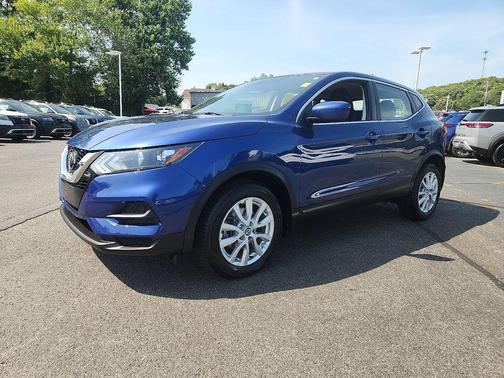 2022 Nissan Rogue Sport S