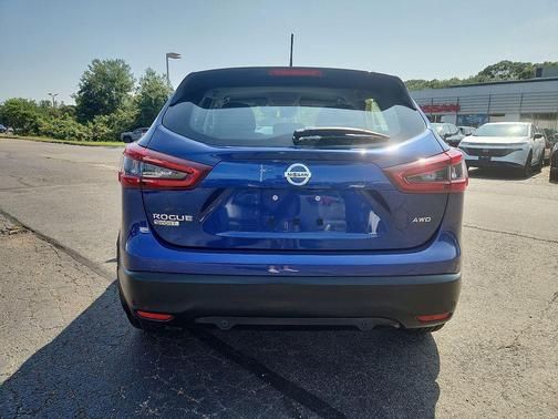2022 Nissan Rogue Sport S