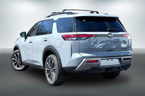 Boulder Gray Pearl 2026 Nissan Pathfinder Platinum