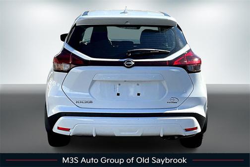 2022 Nissan Kicks S