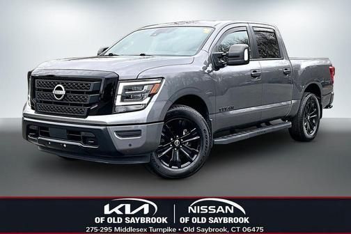 2023 Nissan Titan SV