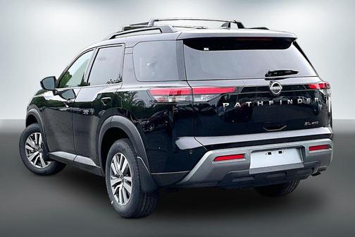 Super Black 2026 Nissan Pathfinder SL