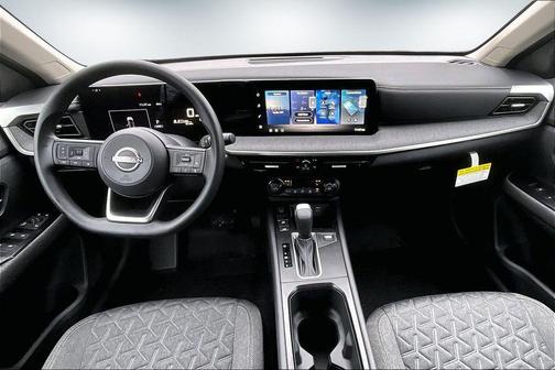 Canyon Bronze Metallic 2026 Nissan Kicks SV