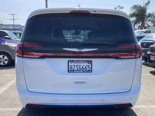 2022 Chrysler Pacifica Touring L