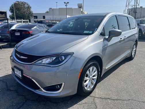 2018 Chrysler Pacifica Touring Plus