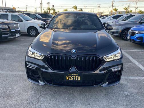 2021 BMW X6 M50i