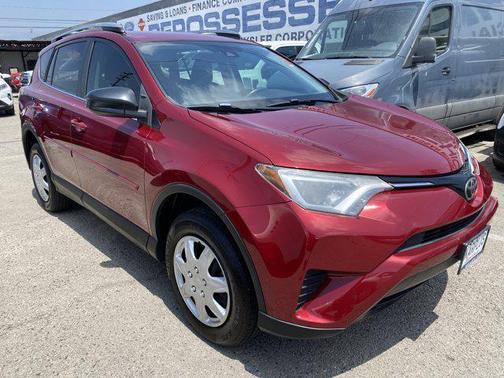 2018 Toyota RAV4 LE