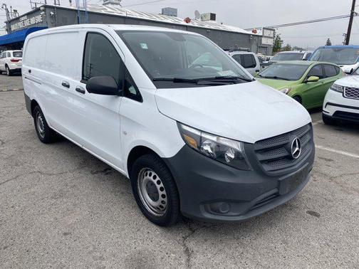 2020 Mercedes-Benz Metris Base