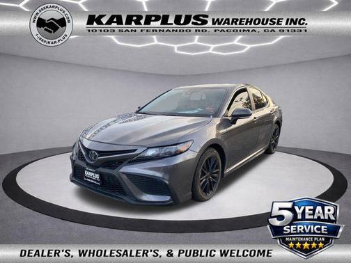 2022 Toyota Camry SE