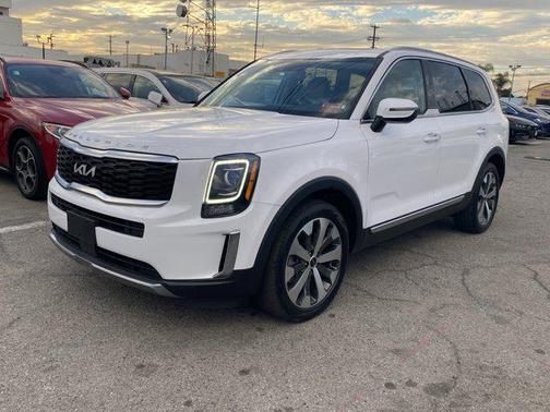 2022 Kia Telluride S