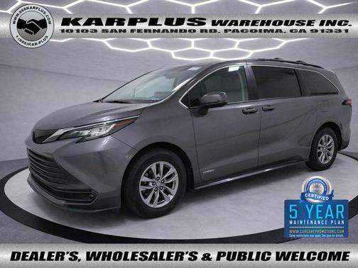 2021 Toyota Sienna LE