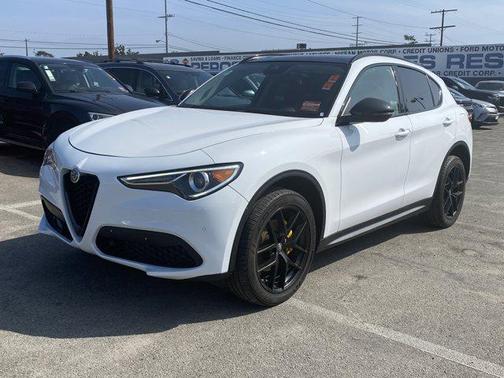 2020 Alfa Romeo Stelvio Base