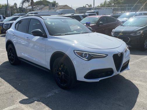 2020 Alfa Romeo Stelvio Base