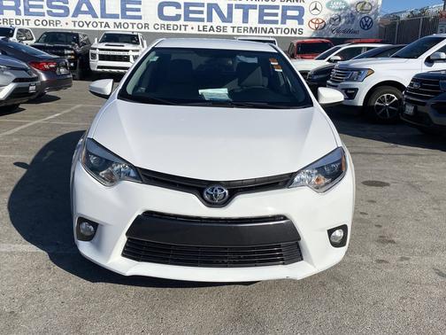 Super White 2015 Toyota Corolla L