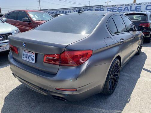 2018 BMW 540 540i