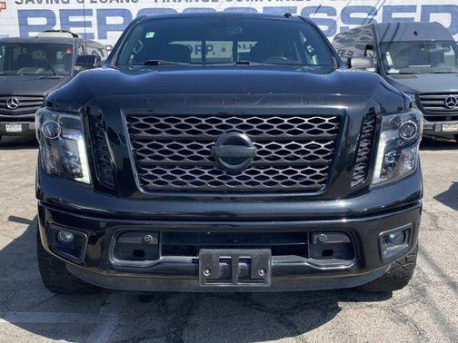 2018 Nissan Titan SV