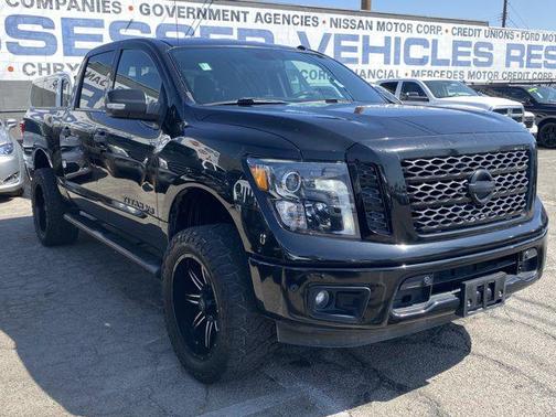 2018 Nissan Titan SV