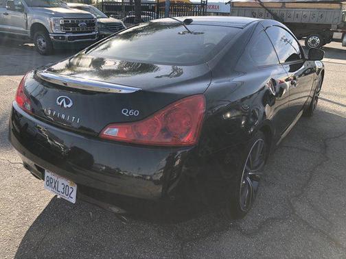 2015 INFINITI Q60 Journey