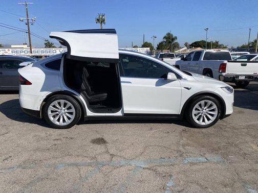 2018 Tesla Model X 75D