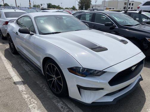 Oxford White 2021 Ford Mustang EcoBoost