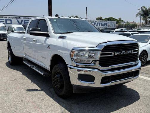 2019 RAM 3500 Big Horn Crew Cab 4x4 8' Box