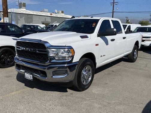 2020 RAM 2500 Tradesman Crew Cab 4X2 8' Box