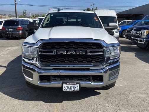 2020 RAM 2500 Tradesman Crew Cab 4X2 8' Box