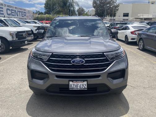 Carbonized Gray Metallic 2022 Ford Explorer XLT