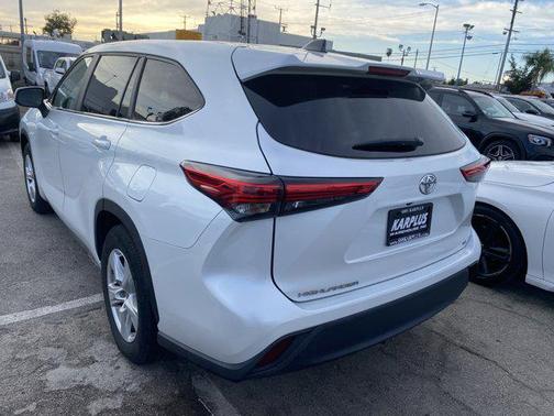 2023 Toyota Highlander LE