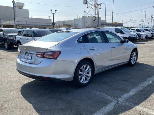 2022 Chevrolet Malibu FWD LT