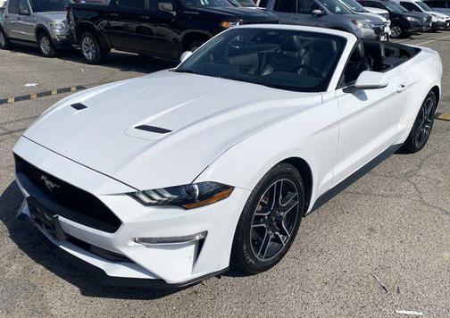2022 Ford Mustang EcoBoost Premium