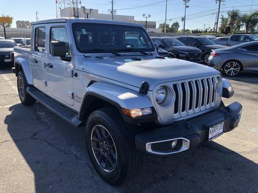 2022 Jeep Gladiator Overland