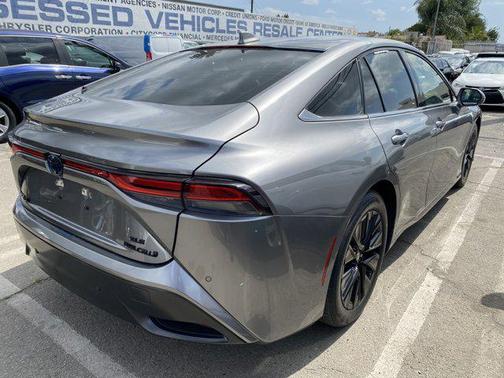 2021 Toyota Mirai Base
