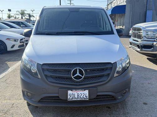 2022 Mercedes-Benz Metris Base